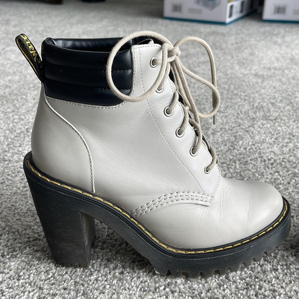 Dr. Marten Heel Boots